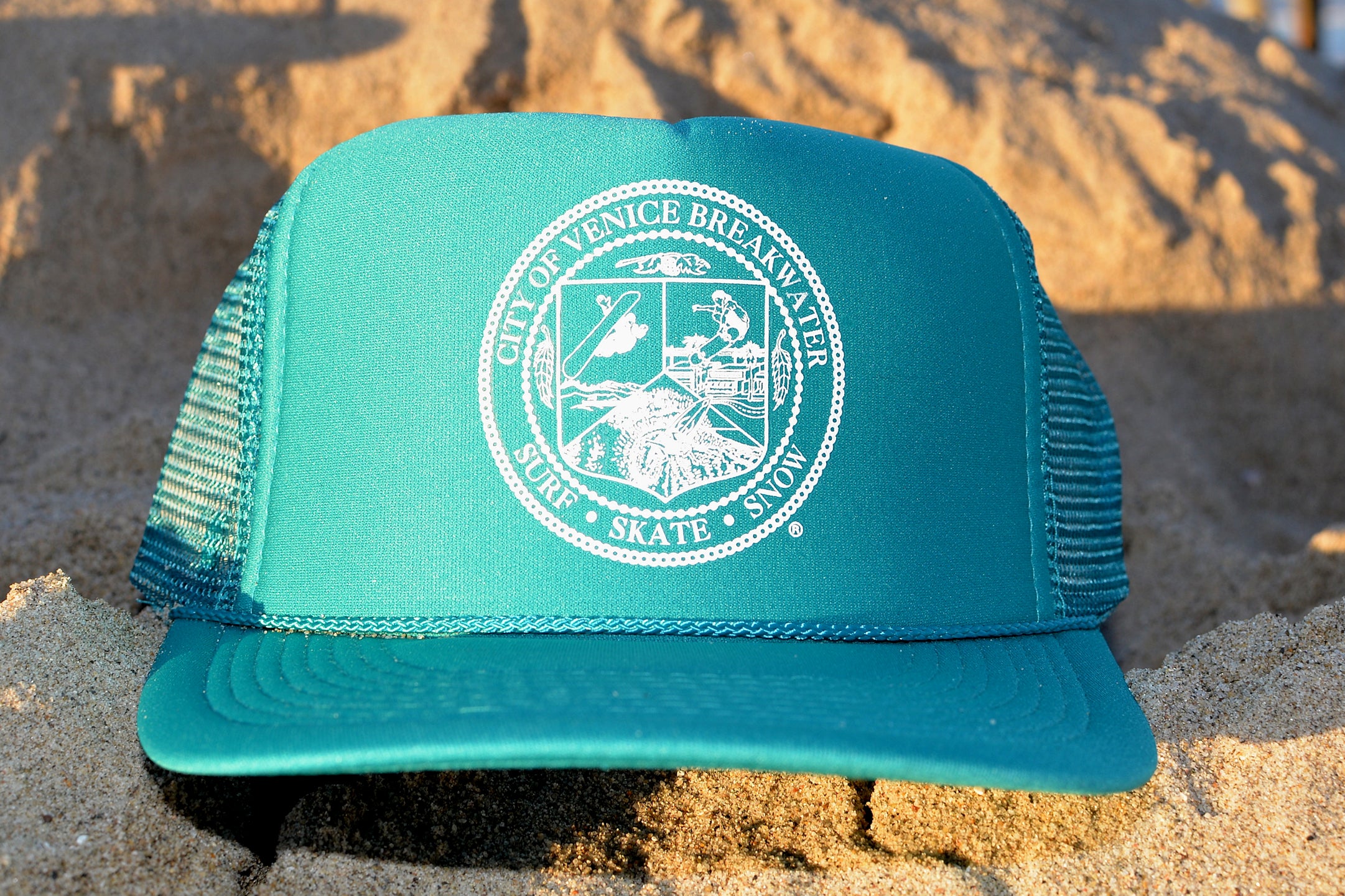 VENICE BREAKWATER TRUCKER HAT - Green