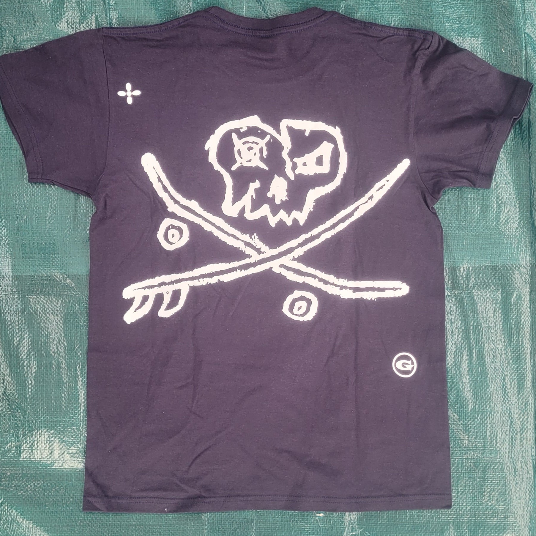 LOCALIZE SKULL SK8/SURF TEE