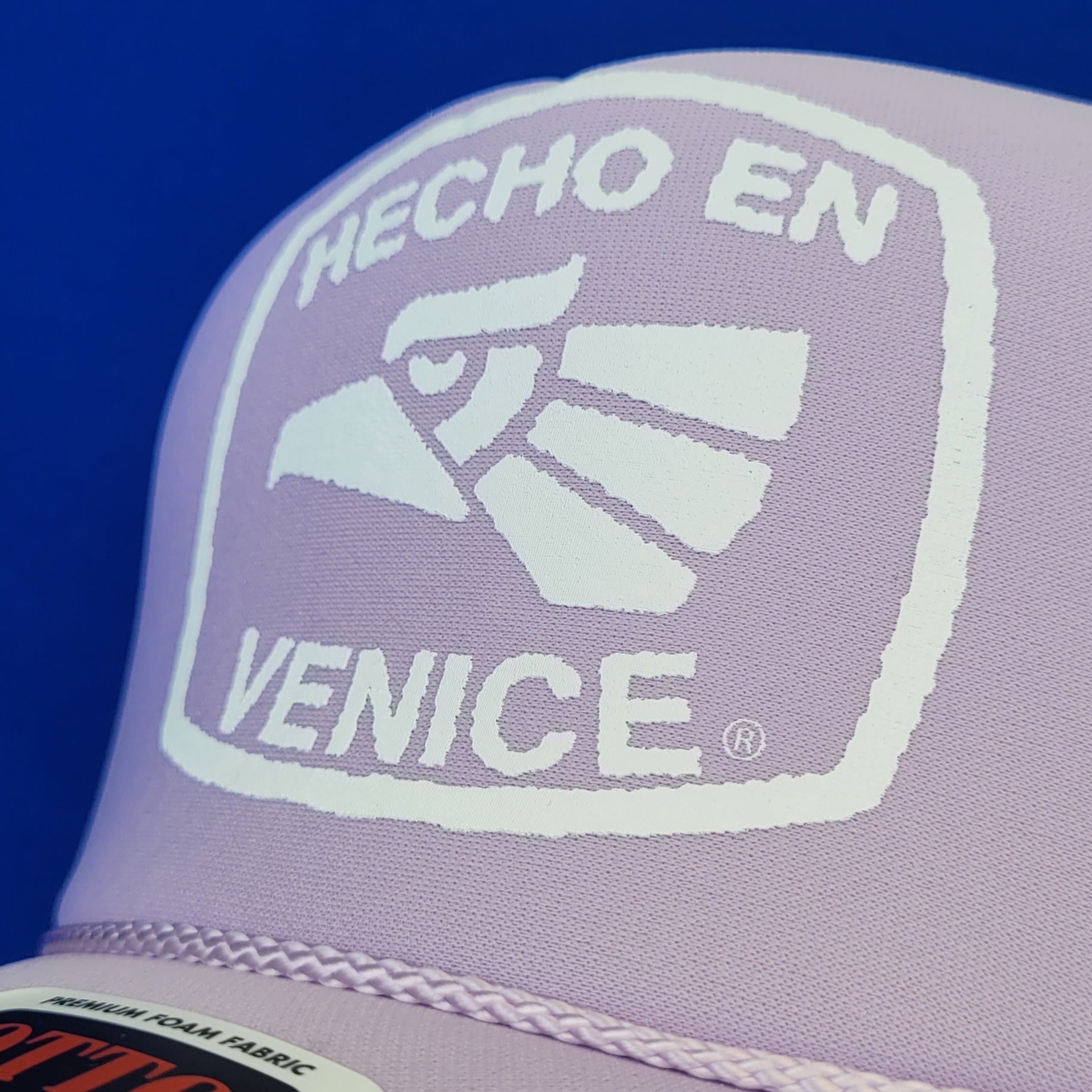 HECHO EN VENICE TRUCKER HAT