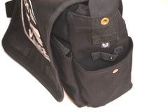 HECHO EN VENICE MESSENGER BAG