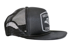 HECHO EN  VENICE FLAT BILL TRUCKER HAT