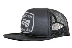 HECHO EN  VENICE FLAT BILL TRUCKER HAT