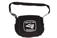 HECHO EN VENICE MESSENGER BAG