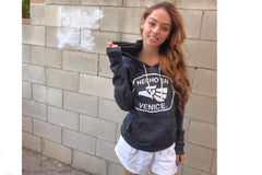 HECHO EN VENICE WOMENS PULLOVER HOODIE